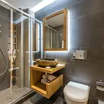Pasithea Elegant Villa *